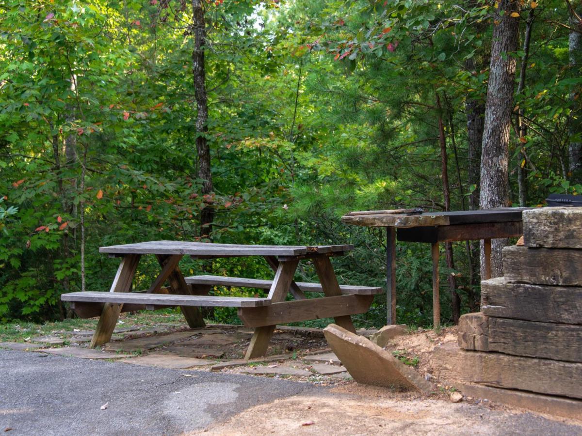 Above The Clouds, 4 Bedrooms, Pool Access, Private, Gaming, Sleeps 16 Gatlinburg Exterior photo