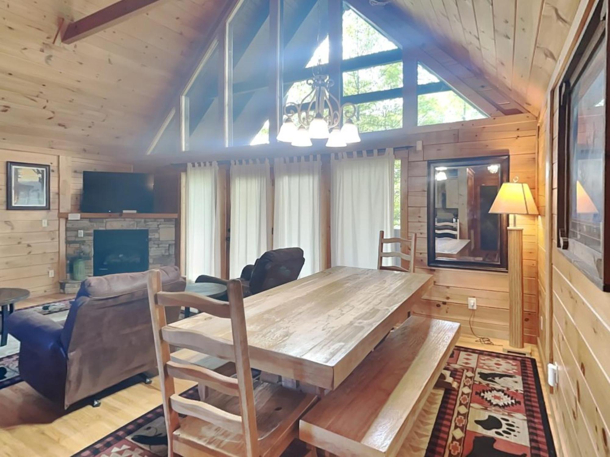Above The Clouds, 4 Bedrooms, Pool Access, Private, Gaming, Sleeps 16 Gatlinburg Exterior photo